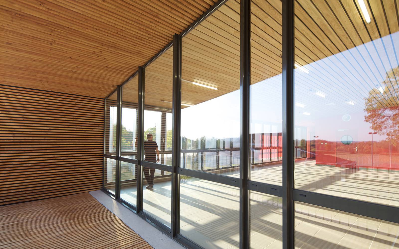 Installateur porte d'entrée moderne blanche Port-Jérôme-sur-Seine 76330